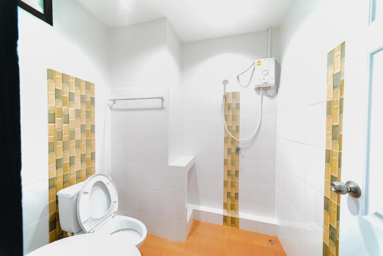 Saiyud Hostel Mae Hong Son Ngoại thất bức ảnh